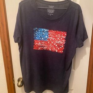 Women’s med tee shirt